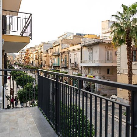 Casa Vacanze Del Corso 바게리아 외부 사진