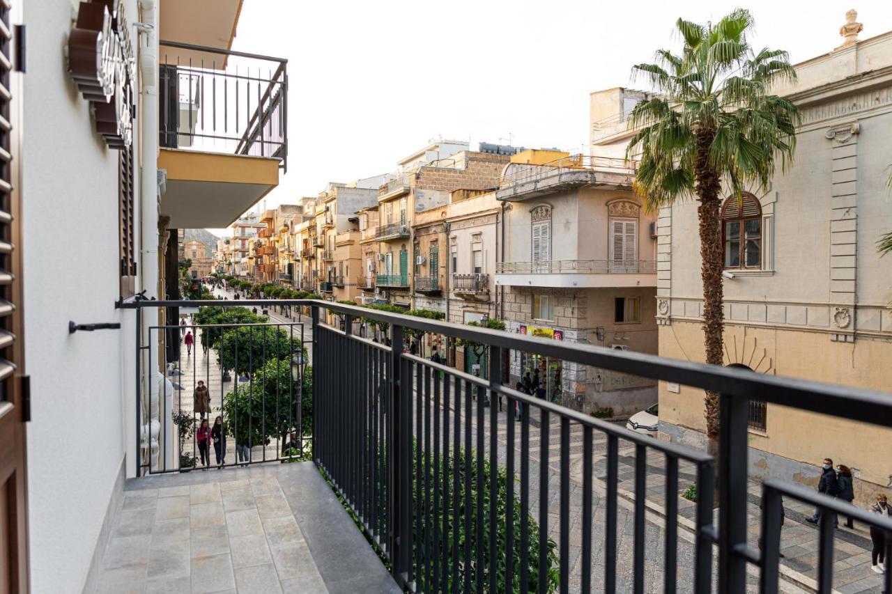Casa Vacanze Del Corso 바게리아 외부 사진
