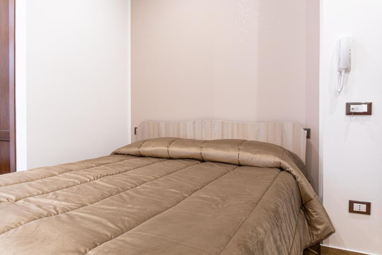 Casa Vacanze Del Corso 바게리아 외부 사진